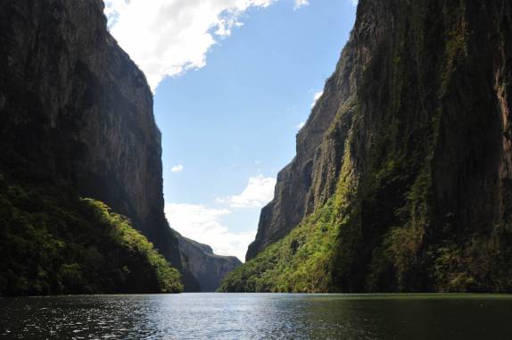 Paredes com quase mil metros de altura no Canyon del Sumidero, em Chiapa del Corso, no México